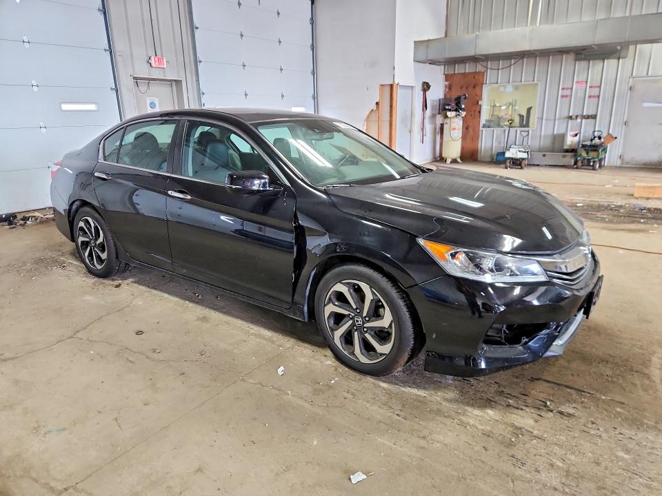 2017 Honda Accord მანქანა იყიდება აუქციონზე, vin: 1HGCR2F98HA135108, აუქციონის ნომერი: 70350406