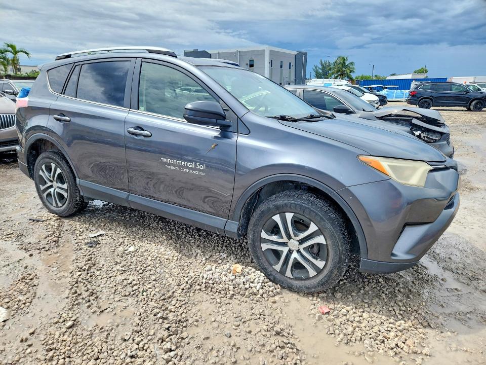 71153196 :رقم المزاد ، JTMBFREV5JD248609 vin ، 2018 Toyota Rav4 مزاد بيع