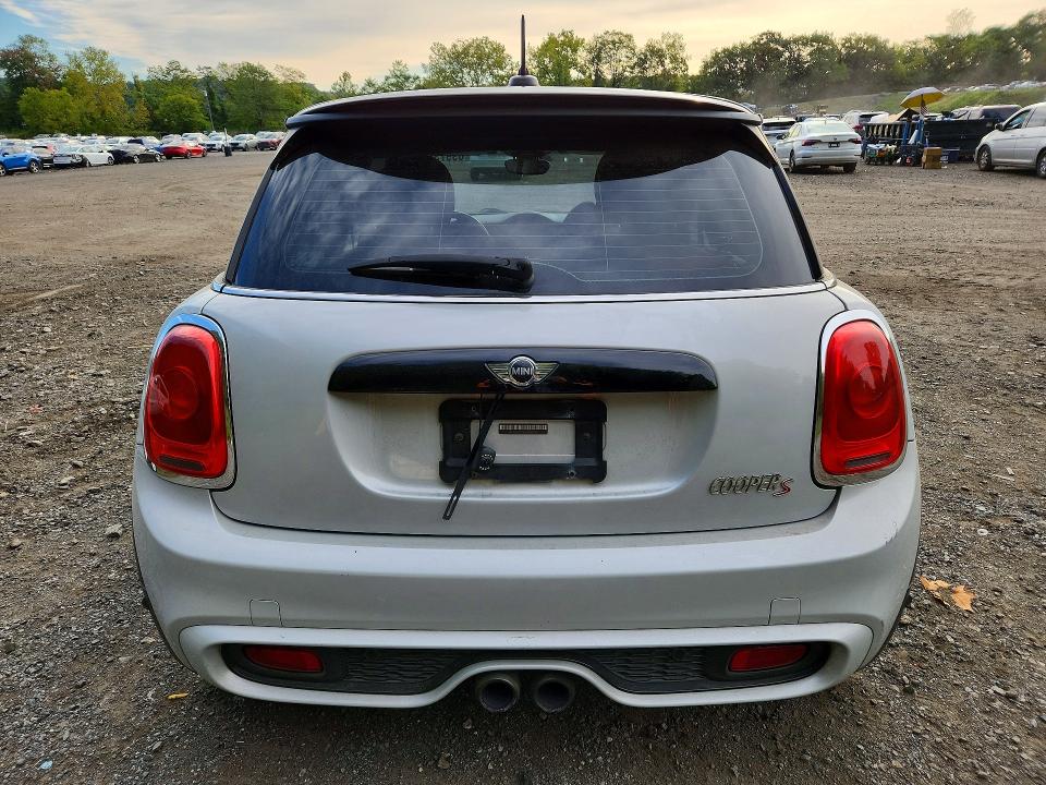 Продажа на аукционе авто 2015 Mini Cooper, vin: WMWXP7C58F2A39586, номер лота: 69973636