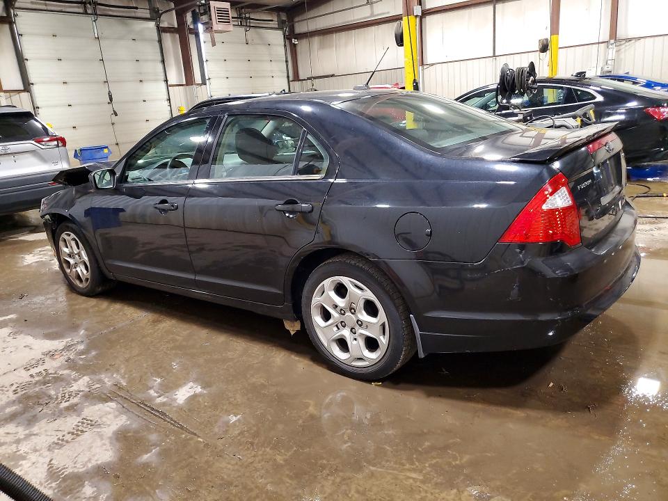 70230736 :رقم المزاد ، 3FAHP0HA0AR230334 vin ، 2010 Ford Fusion مزاد بيع