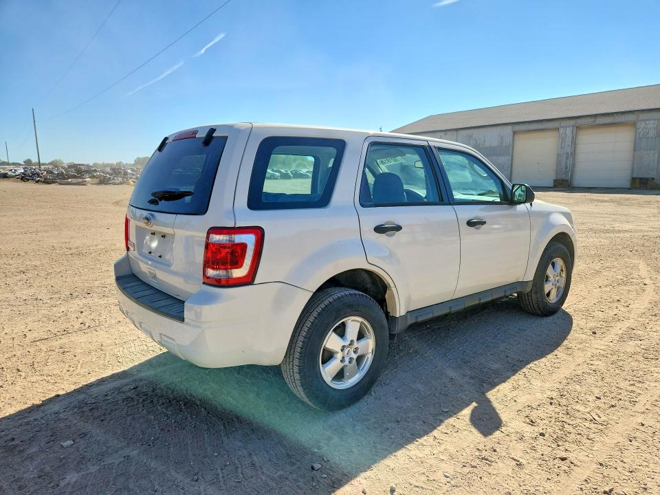 2012 Ford Escape მანქანა იყიდება აუქციონზე, vin: 1FMCU0C7XCKC73428, აუქციონის ნომერი: 70219146