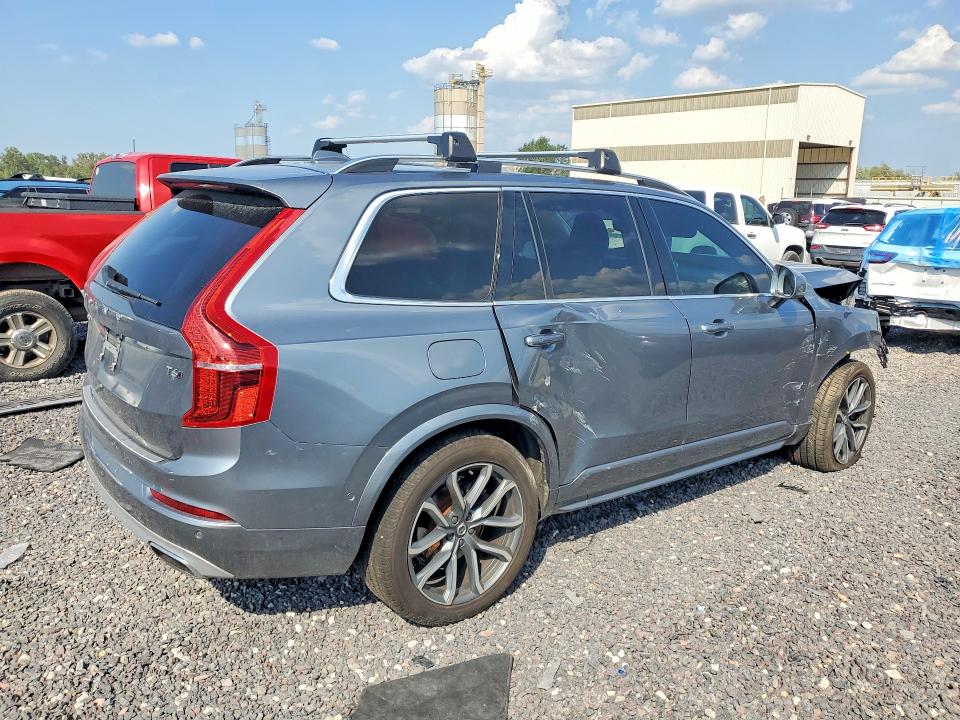 67870616 :رقم المزاد ، YV4A22PK6H1166950 vin ، 2017 Volvo Xc90 مزاد بيع