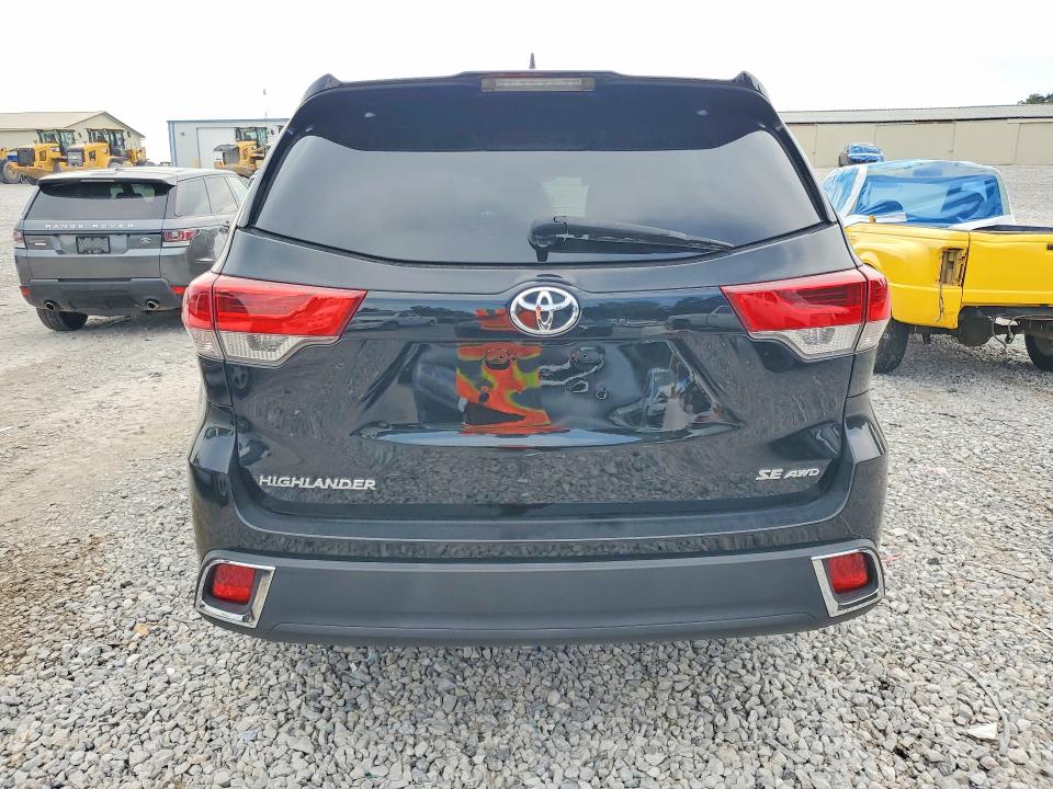 69915356 :رقم المزاد ، 5TDJZRFH9HS375826 vin ، 2017 Toyota Highlander مزاد بيع