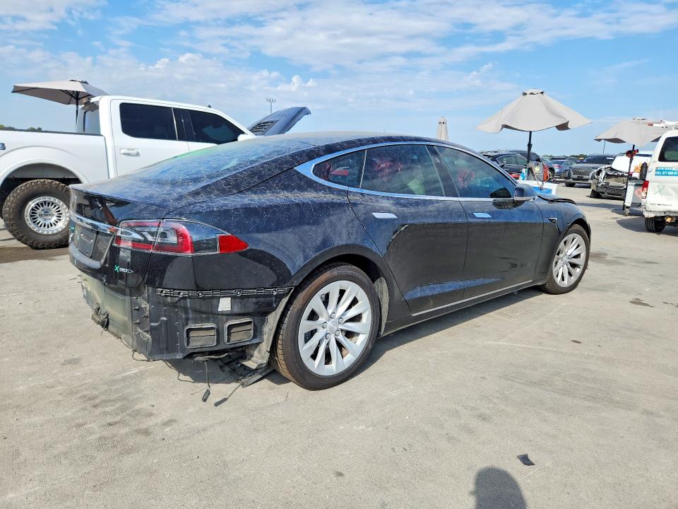 Продажа на аукционе авто 2017 Tesla Model S, vin: 5YJSA1E25HF186122, номер лота: 66148116