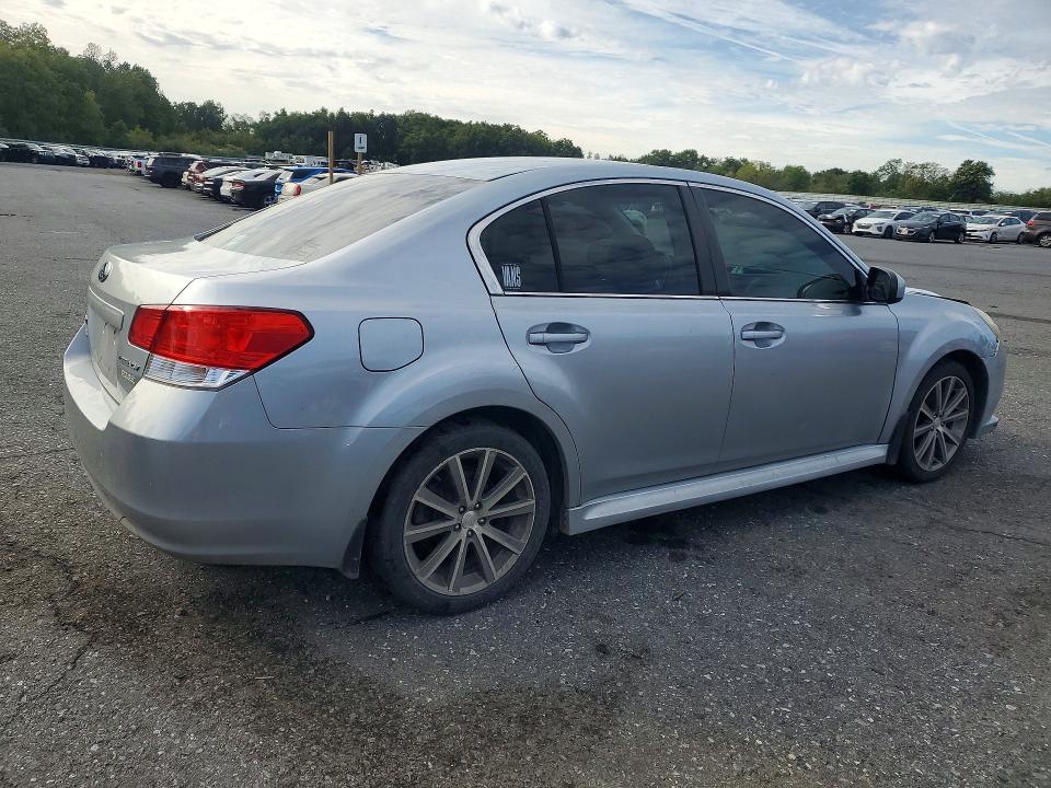 Продаж на аукціоні авто 2013 Subaru Legacy, vin: 4S3BMBG65D3031834, номер лоту: 70010176