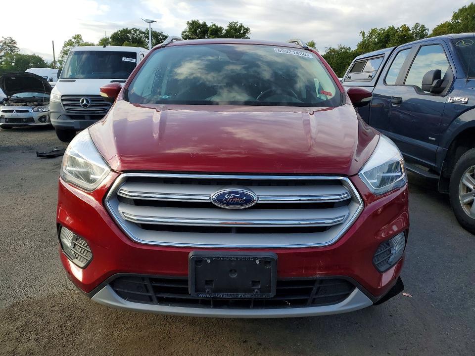Продаж на аукціоні авто 2018 Ford Escape, vin: 1FMCU9J95JUC83973, номер лоту: 69321456