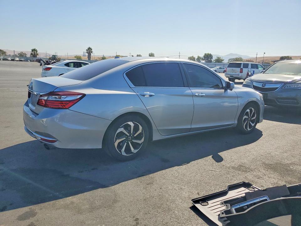 Продаж на аукціоні авто 2016 Honda Accord, vin: 1HGCR2F96GA147661, номер лоту: 70030416
