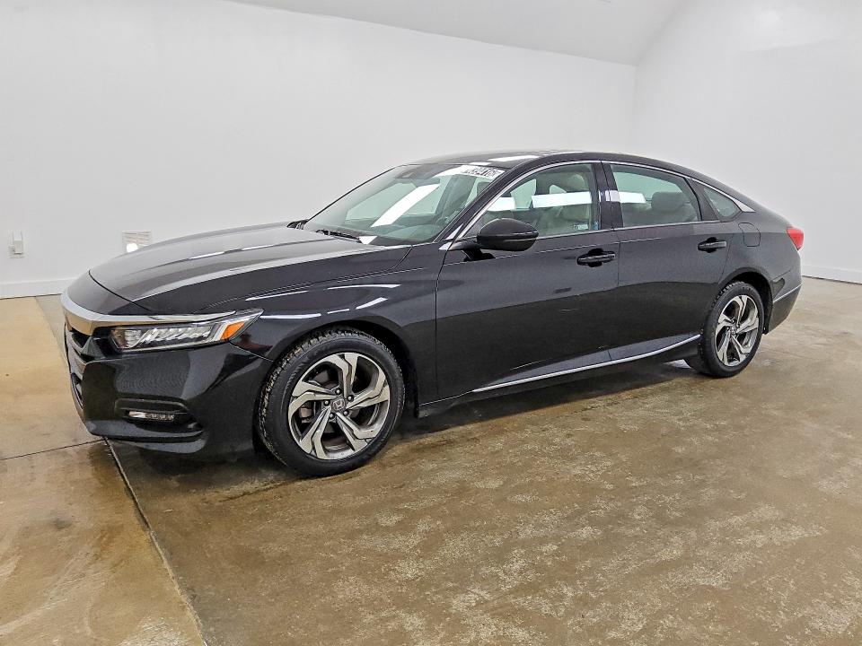 2018 Honda Accord მანქანა იყიდება აუქციონზე, vin: 1HGCV1F59JA208754, აუქციონის ნომერი: 67439416