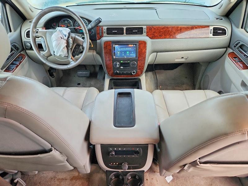 Продаж на аукціоні авто 2011 Chevrolet Suburban, vin: 1GNSCJE04BR225798, номер лоту: 70151556