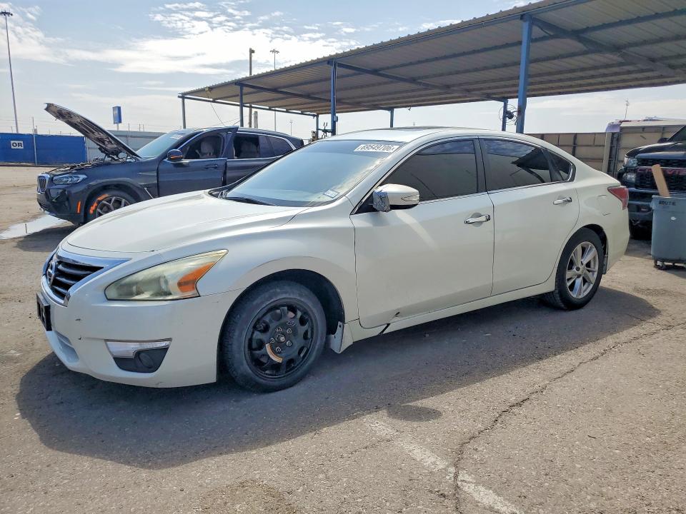 69549706 :رقم المزاد ، 1N4AL3AP3FC226815 vin ، 2015 Nissan Altima مزاد بيع