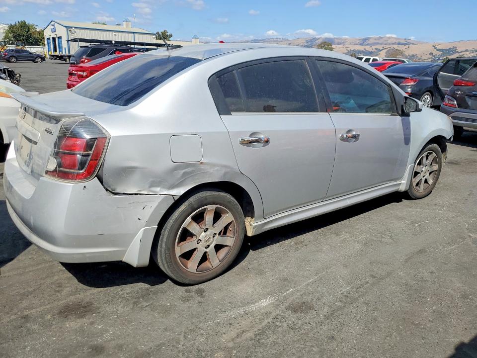 2012 Nissan Sentra მანქანა იყიდება აუქციონზე, vin: 3N1AB6AP8CL735395, აუქციონის ნომერი: 69359446