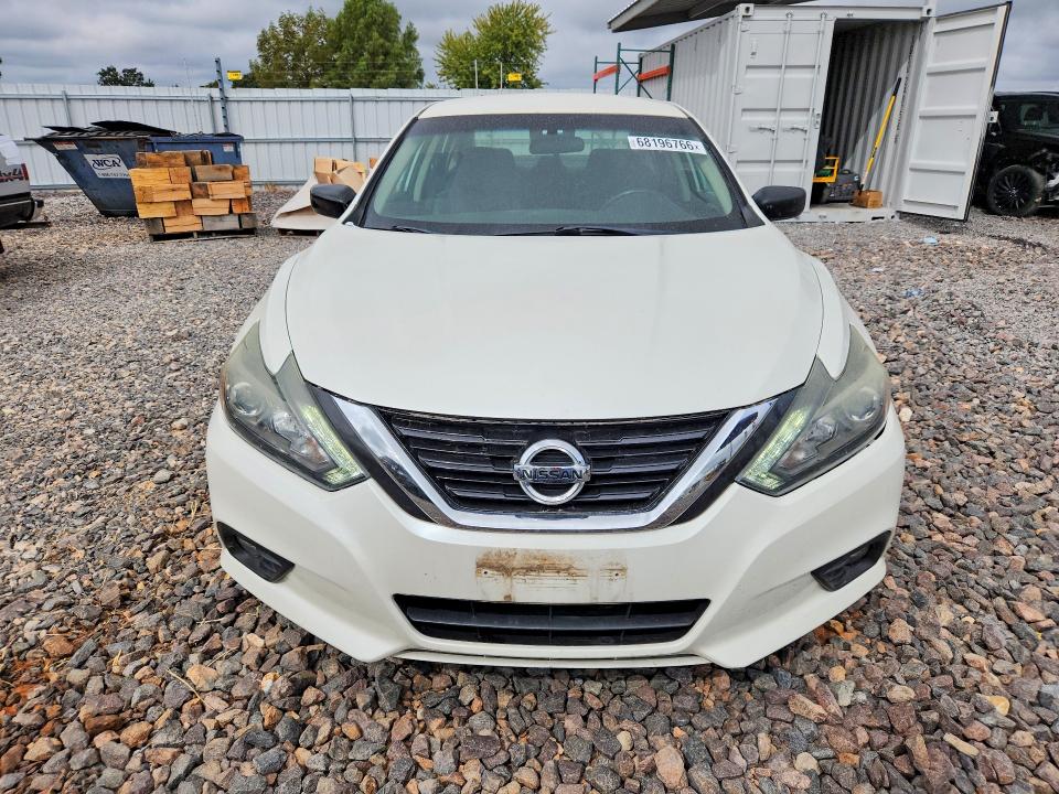 2017 Nissan Altima მანქანა იყიდება აუქციონზე, vin: 1N4AL3AP6HC294514, აუქციონის ნომერი: 68196766