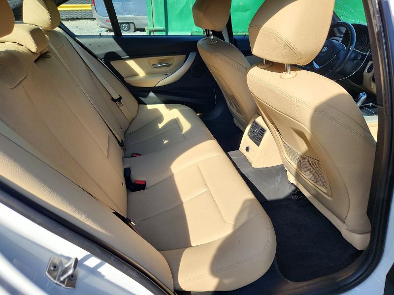 68172726 :رقم المزاد ، WBA8E1G51JNU90882 vin ، 2018 Bmw 320 مزاد بيع