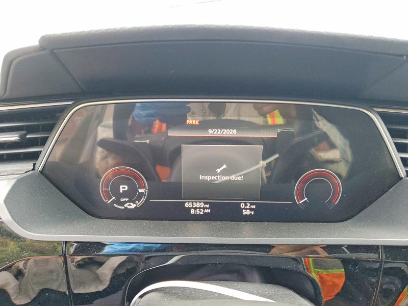 Продажа на аукционе авто 2021 Audi E-tron, vin: WA1VAAGE8MB005946, номер лота: 69015036