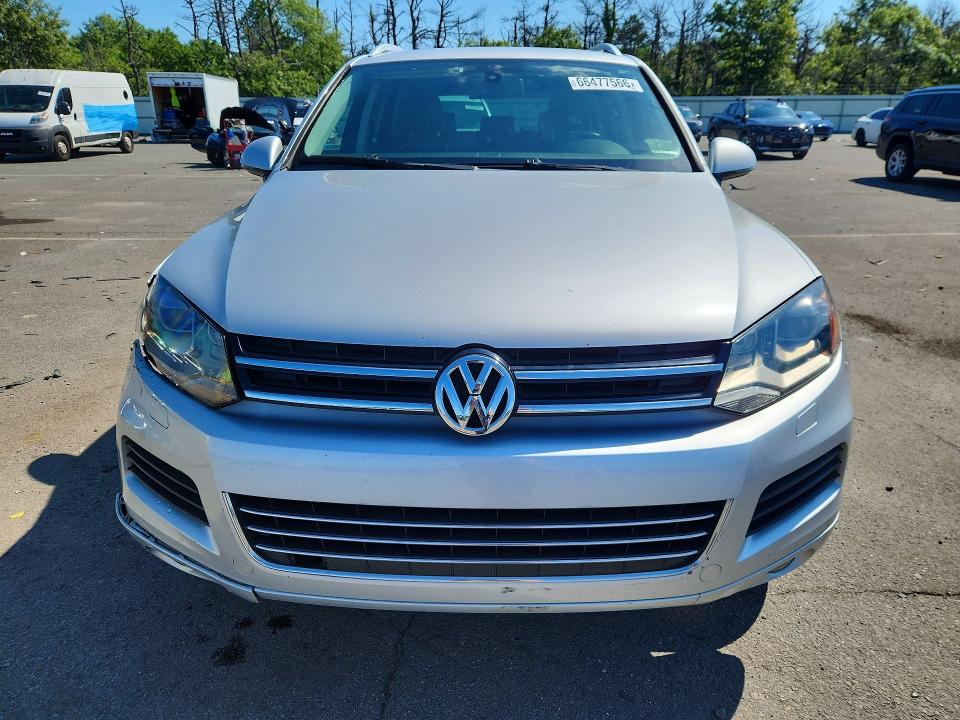 66477566 :رقم المزاد ، WVGEF9BP4DD001309 vin ، 2013 Volkswagen Touareg مزاد بيع