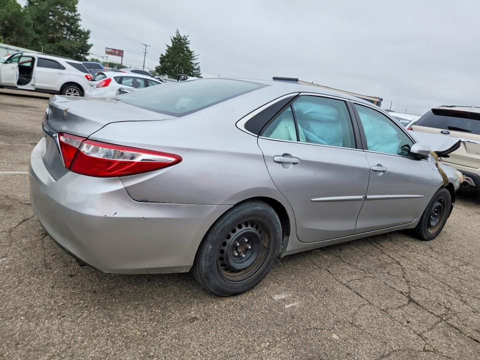 2017 Toyota Camry Hybrid მანქანა იყიდება აუქციონზე, vin: 4T1BD1FK0HU204907, აუქციონის ნომერი: 69866956