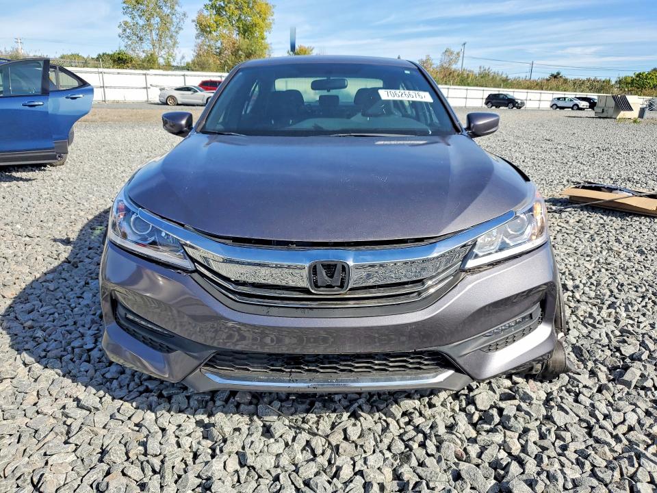 2017 Honda Accord მანქანა იყიდება აუქციონზე, vin: 1HGCR2F16HA119340, აუქციონის ნომერი: 70626676