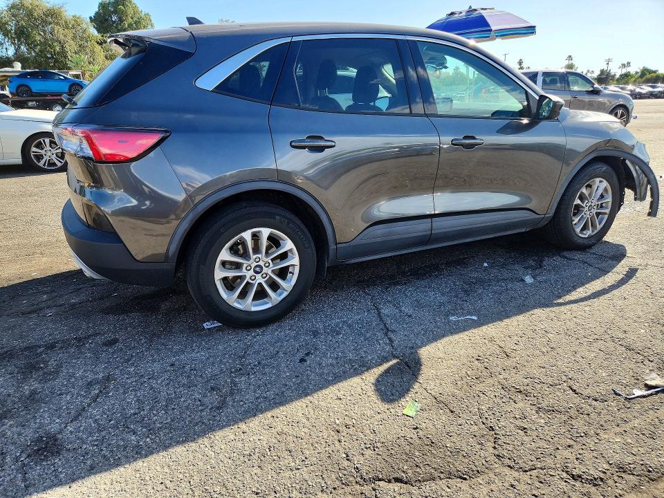 Продажа на аукционе авто 2020 Ford Escape, vin: 1FMCU0G67LUC74266, номер лота: 70741316