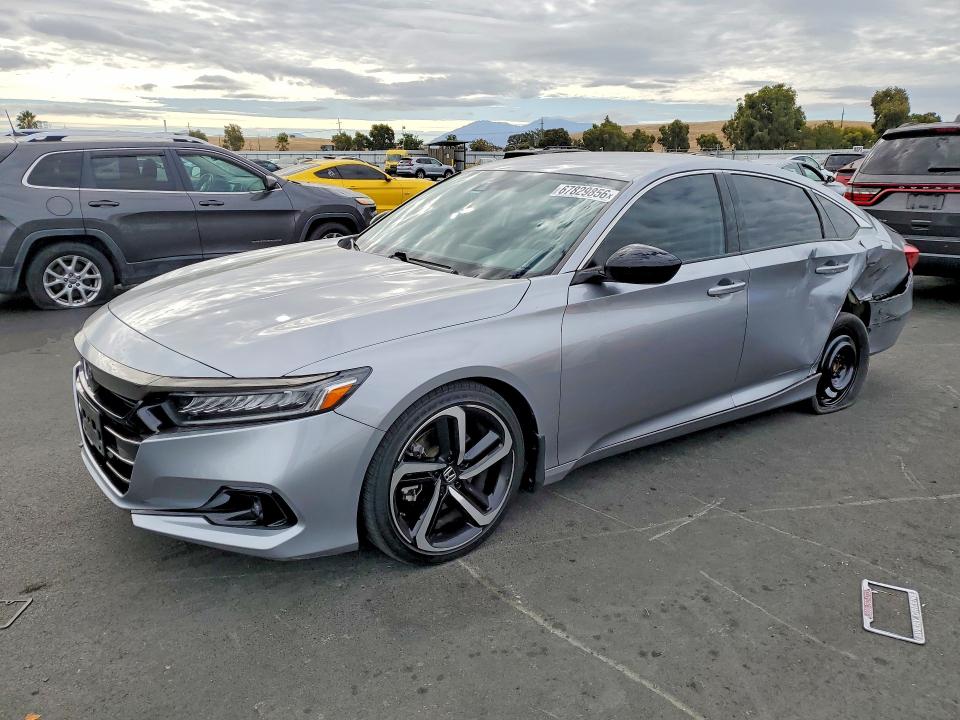 Продажа на аукционе авто 2022 Honda Accord, vin: 1HGCV1F48NA039517, номер лота: 67829856
