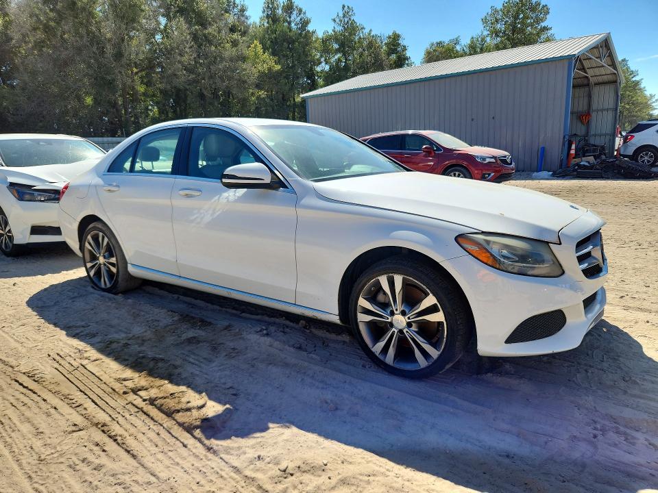 2016 Mercedes-benz C მანქანა იყიდება აუქციონზე, vin: 55SWF4KB0GU169315, აუქციონის ნომერი: 70974846