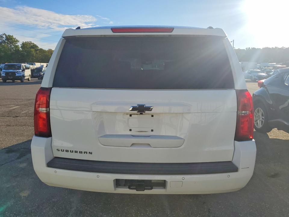 Aukcja sprzedaży 2019 Chevrolet Suburban, vin: 1GNSKHKC9KR171733, numer aukcji: 71034576