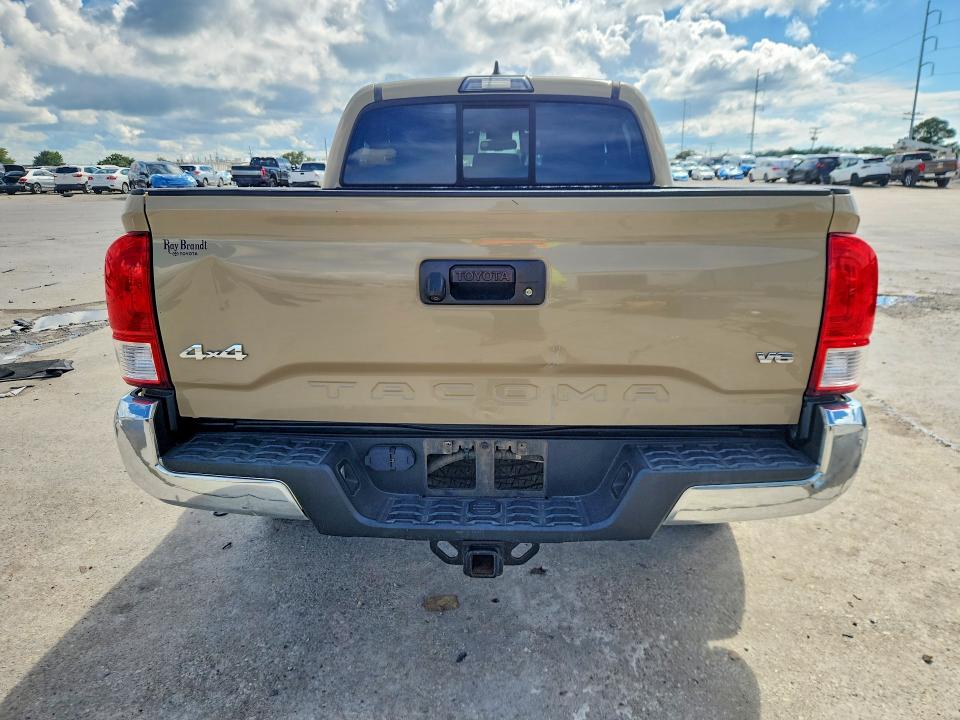 Auction sale of the 2017 Toyota Tacoma, vin: 5TFCZ5AN5HX061096, lot number: 67909796