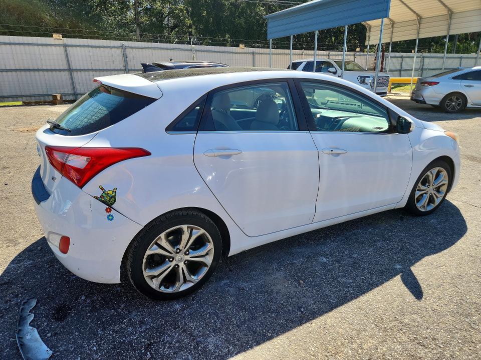 2013 Hyundai Elantra Gt მანქანა იყიდება აუქციონზე, vin: KMHD35LE0DU131422, აუქციონის ნომერი: 69089406