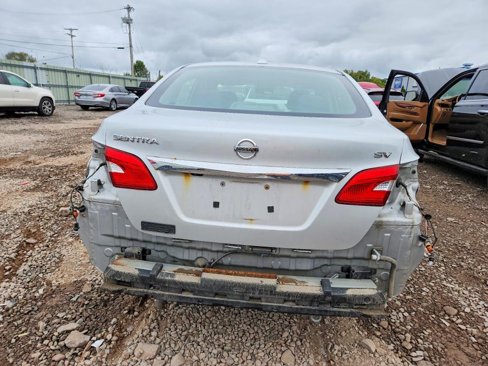 Продаж на аукціоні авто 2018 Nissan Sentra, vin: 3N1AB7AP8JY241074, номер лоту: 70526666