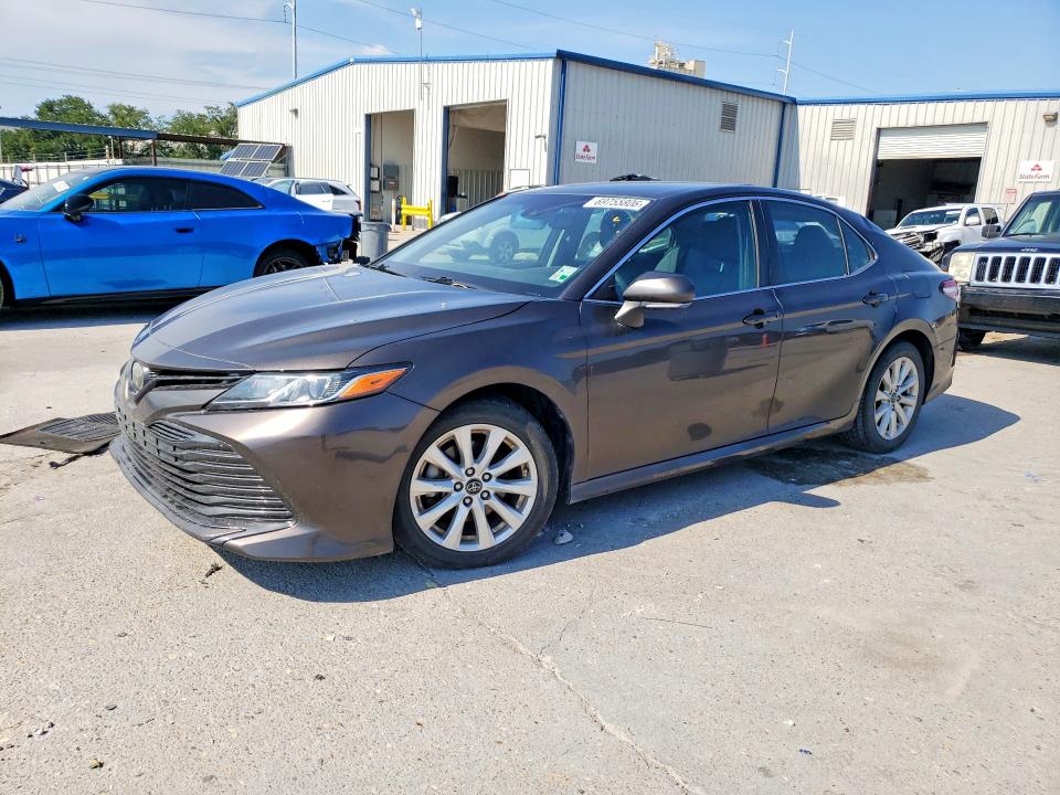 Aukcja sprzedaży 2018 Toyota Camry, vin: 4T1B11HK8JU550456, numer aukcji: 69755806