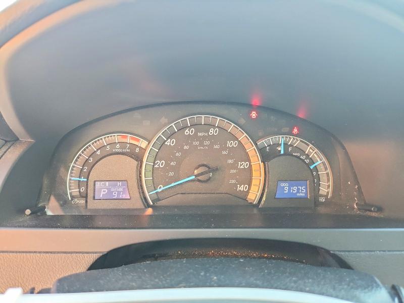 68001196 :رقم المزاد ، 4T1BF1FK5CU562801 vin ، 2012 Toyota Camry مزاد بيع