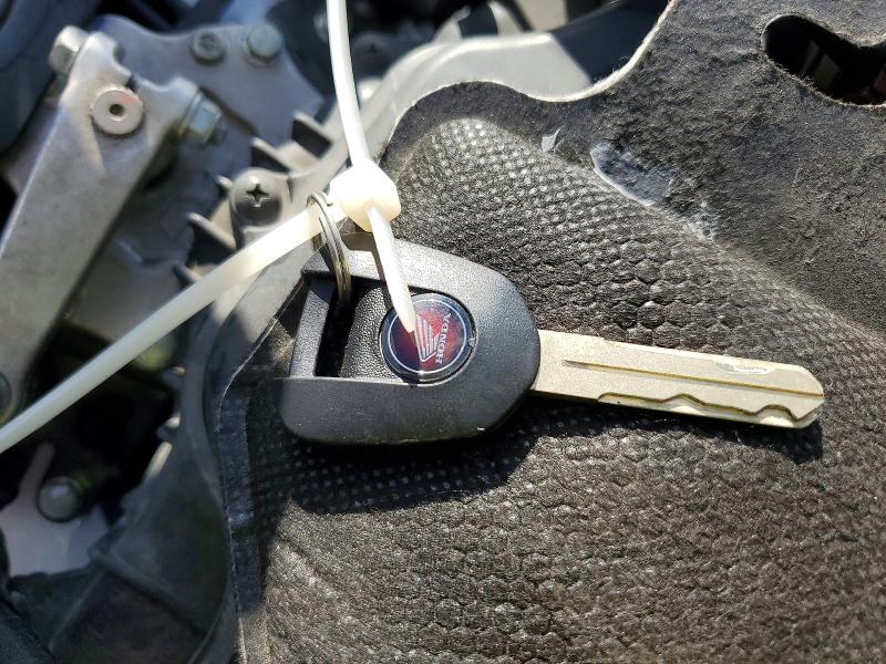 68797916 :رقم المزاد ، JH2SC59M8FK700016 vin ، 2015 Honda Cbr1000 مزاد بيع