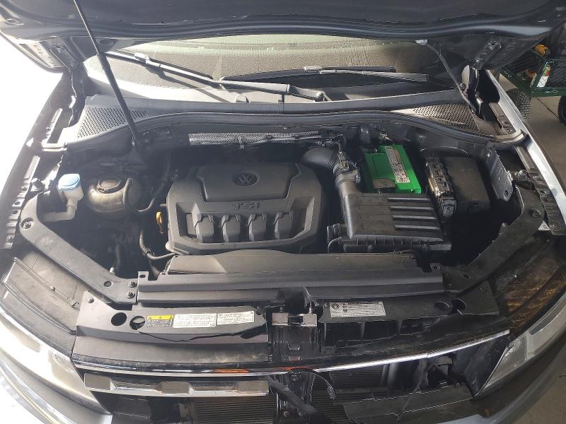 Продажа на аукционе авто 2018 Volkswagen Tiguan, vin: 3VV2B7AX5JM197903, номер лота: 70513146