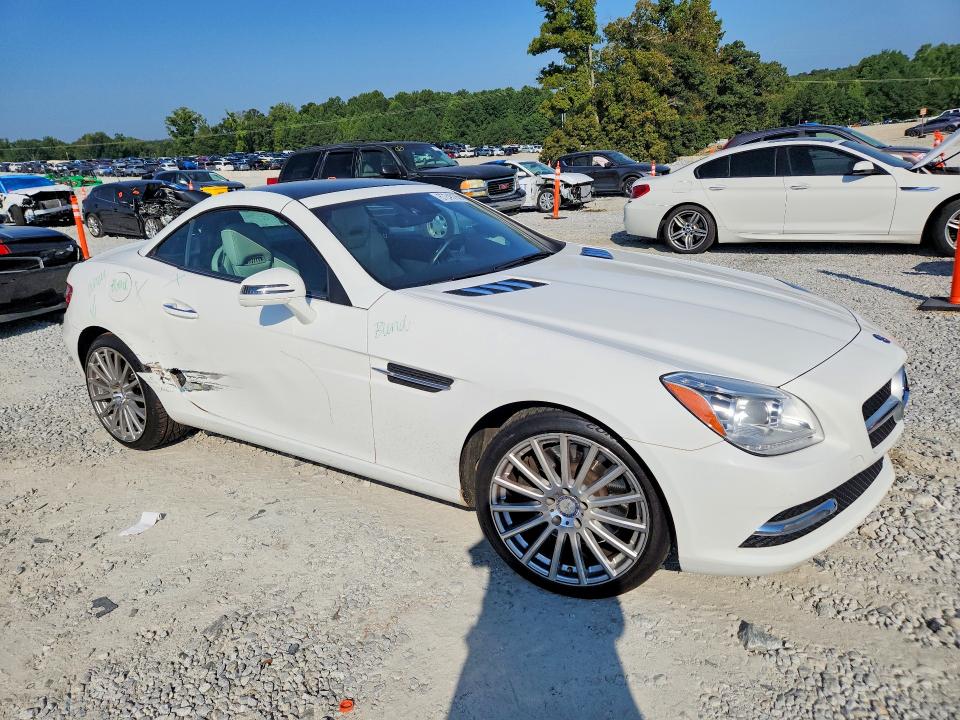 67245196 :رقم المزاد ، WDDPK5HA6EF083673 vin ، 2014 Mercedes-benz Slk مزاد بيع