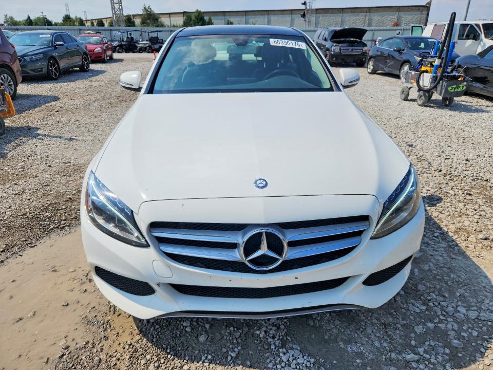68396176 :رقم المزاد ، 55SWF4KB0GU175907 vin ، 2016 Mercedes-benz C مزاد بيع