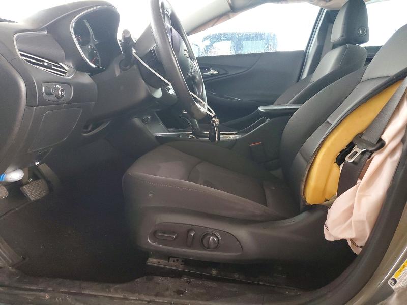 69327846 :رقم المزاد ، 1G1ZD5ST0JF247400 vin ، 2018 Chevrolet Malibu مزاد بيع