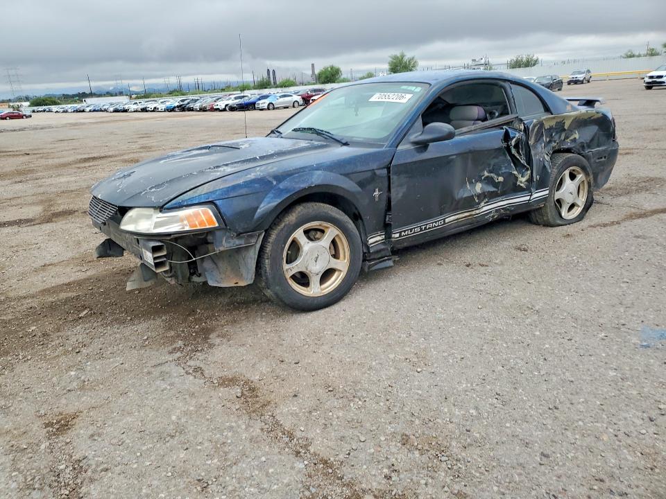 70552206 :رقم المزاد ، 1FAFP404X1F254786 vin ، 2001 Ford Mustang مزاد بيع