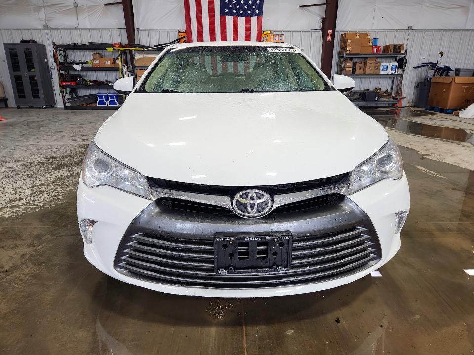 2016 Toyota Camry მანქანა იყიდება აუქციონზე, vin: 4T4BF1FKXGR556617, აუქციონის ნომერი: 67663526