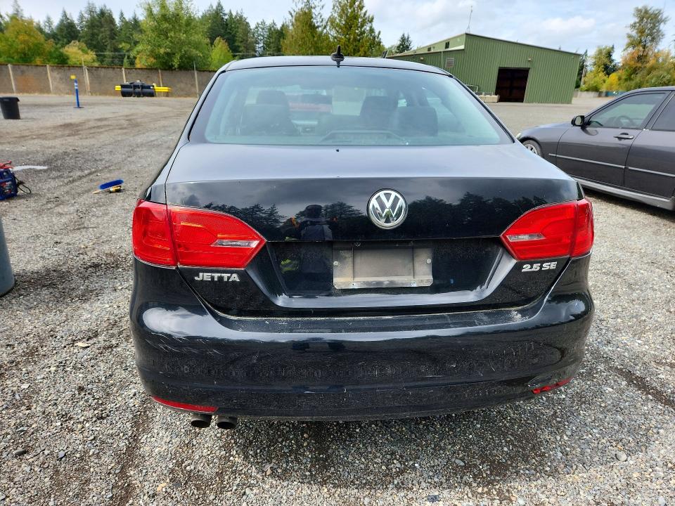 67603966 :رقم المزاد ، 3VWDP7AJ0DM250044 vin ، 2013 Volkswagen Jetta مزاد بيع