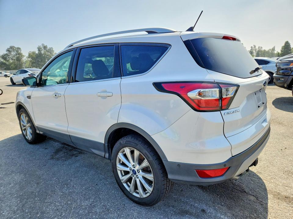 Продаж на аукціоні авто 2018 Ford Escape, vin: 1FMCU9J9XJUA24668, номер лоту: 67753406