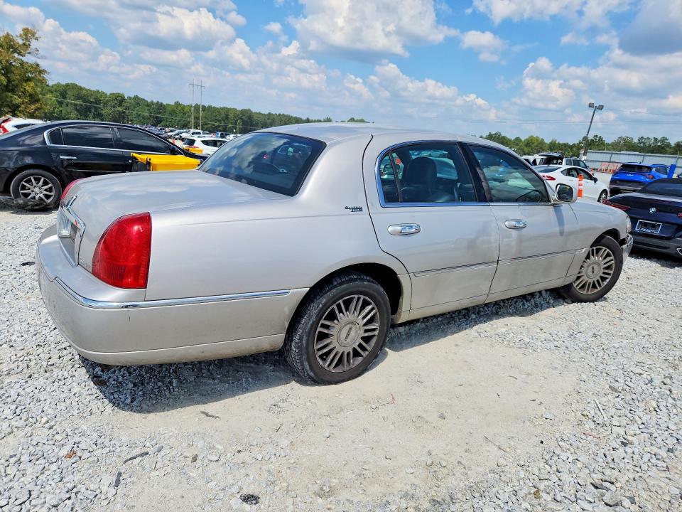 Aukcja sprzedaży 2008 Lincoln Town Car, vin: 2LNHM82V68X659711, numer aukcji: 65834156