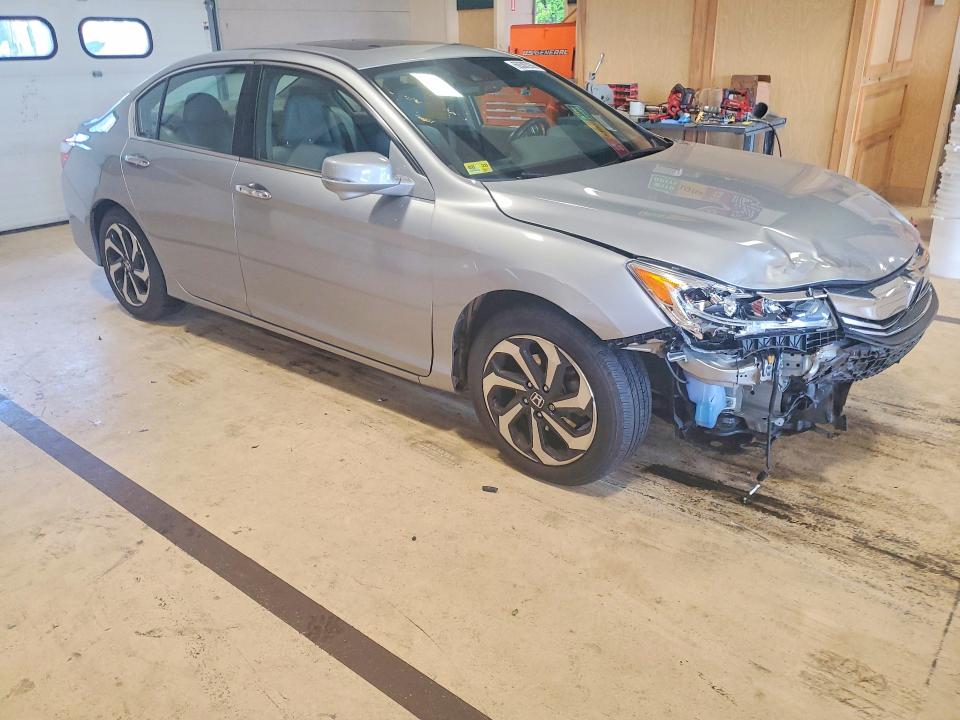 Продажа на аукционе авто 2016 Honda Accord, vin: 1HGCR3F09GA015291, номер лота: 69383936