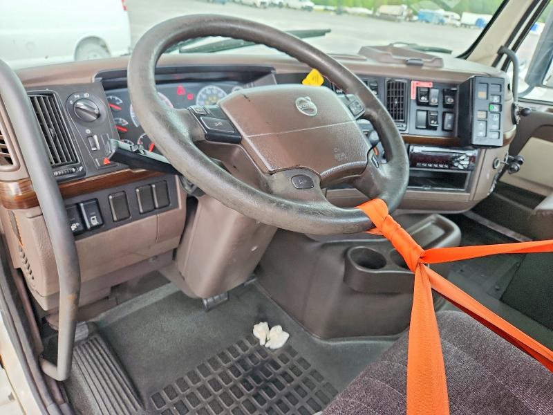 2018 Volvo Vnl მანქანა იყიდება აუქციონზე, vin: 4V4N39TG0JN892432, აუქციონის ნომერი: 69940056