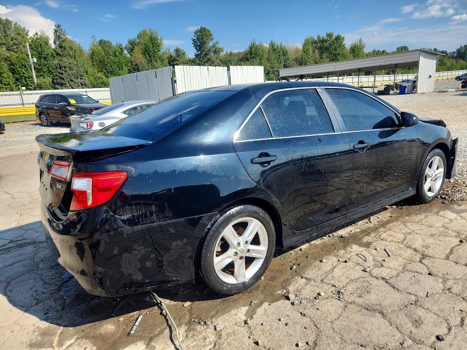 68087436 :رقم المزاد ، 4T1BF1FK8EU354494 vin ، 2014 Toyota Camry مزاد بيع