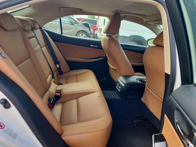 68948756 :رقم المزاد ، JTHCF1D25F5029582 vin ، 2015 Lexus Is 250 مزاد بيع