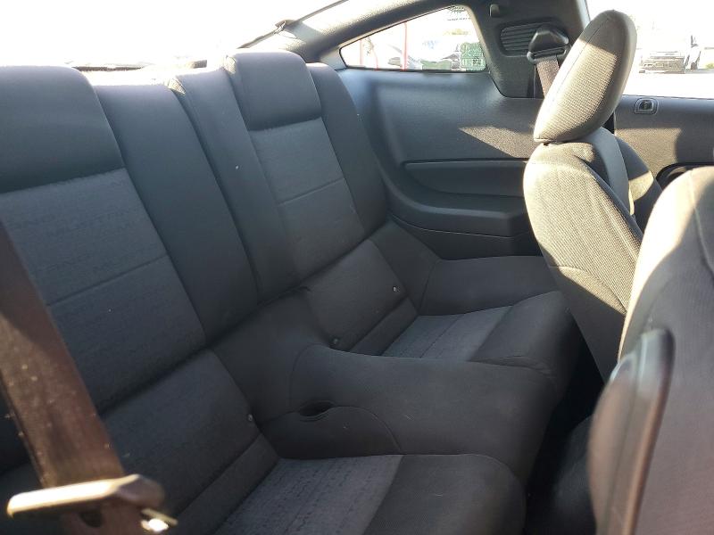 70358106 :رقم المزاد ، 1ZVFT80N655188297 vin ، 2005 Ford Mustang مزاد بيع