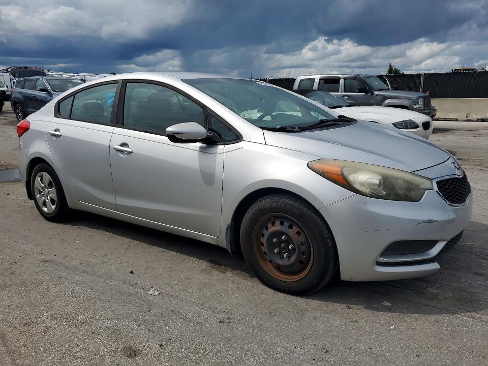 67970816 :رقم المزاد ، KNAFK4A66G5573087 vin ، 2016 Kia Forte مزاد بيع