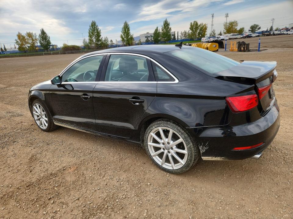 70046236 :رقم المزاد ، WAUEFGFF9F1133350 vin ، 2015 Audi A3 مزاد بيع