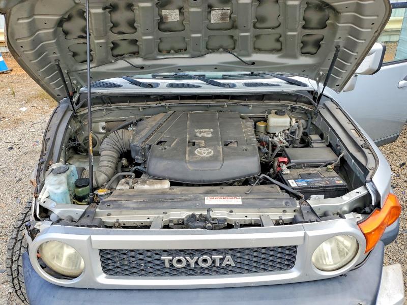 69373606 :رقم المزاد ، JTEBU11F970036104 vin ، 2007 Toyota Fj Cruiser مزاد بيع