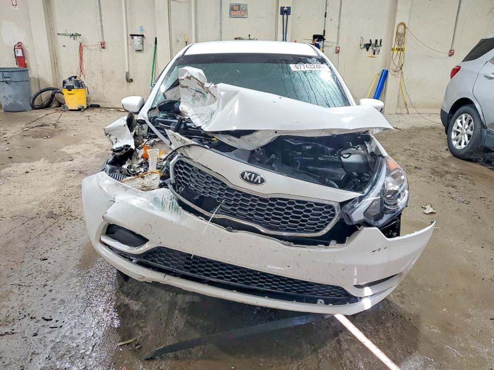 Продажа на аукционе авто 2016 Kia Forte, vin: KNAFK4A64G5457838, номер лота: 67743246