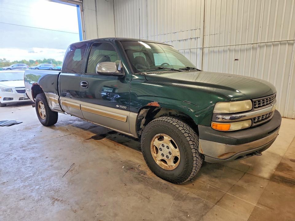 Продажа на аукционе авто 2002 Chevrolet Silverado, vin: 2GCEK19VX21279551, номер лота: 69938826